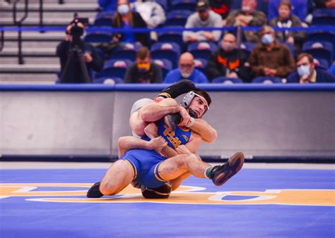 University of pittsburgh wrestling - Mike Geyer was 1-1 with a decision wrestling at 184 lbs. in open tournaments. Sophomore Season (2017-18) Geyer was 4-3 wrestling in open tournaments. Junior Season (2018-19) Wrestling at both 184 lbs. and 197 lbs., Geyer was 3-7 overall and 2-7 in dual meets. All three victories came by way of decision.